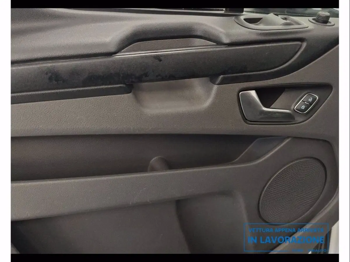 Ford Transit Custom Furgone usata a Catania (10)
