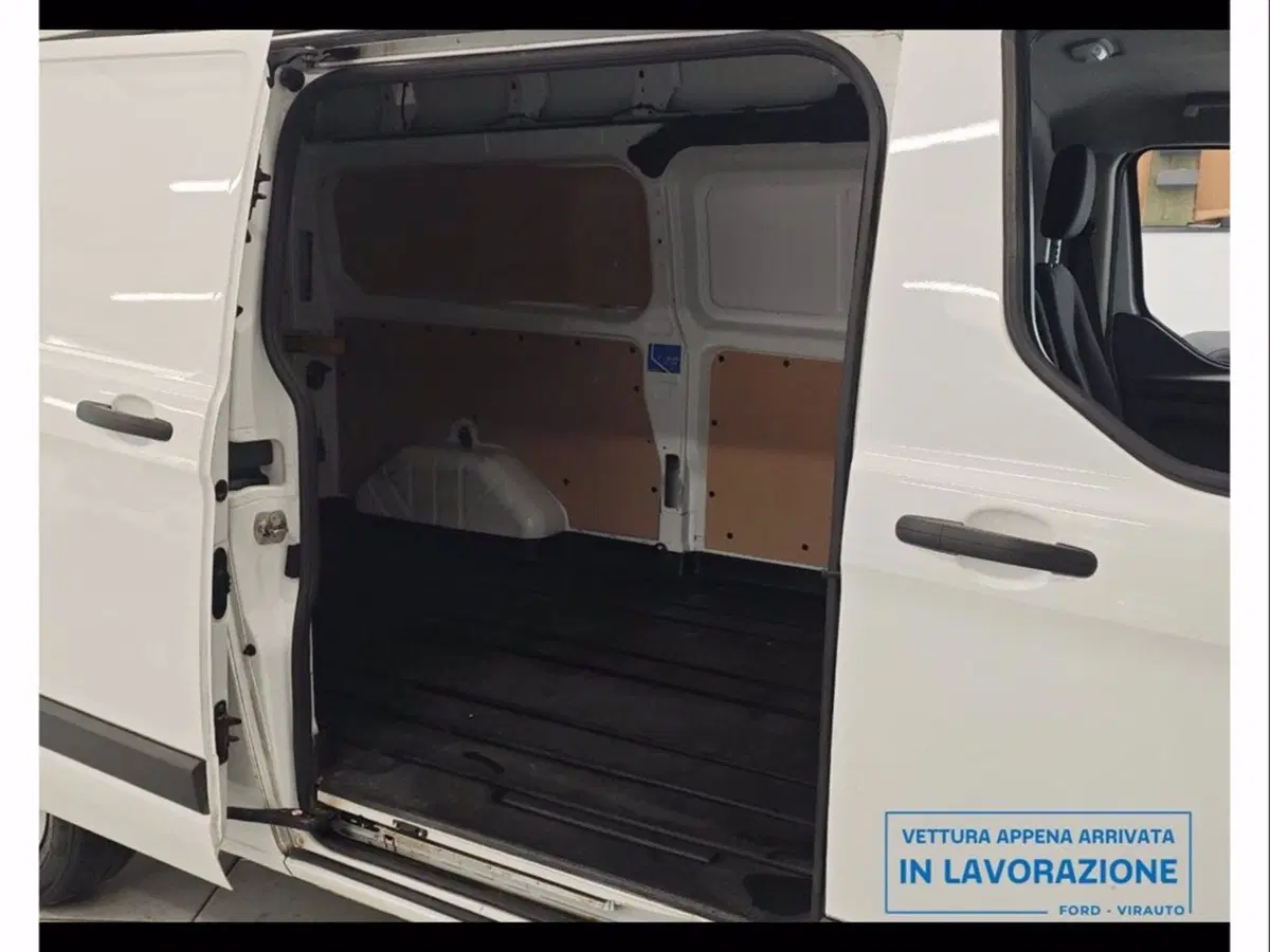 Ford Transit Custom Furgone usata a Catania (12)