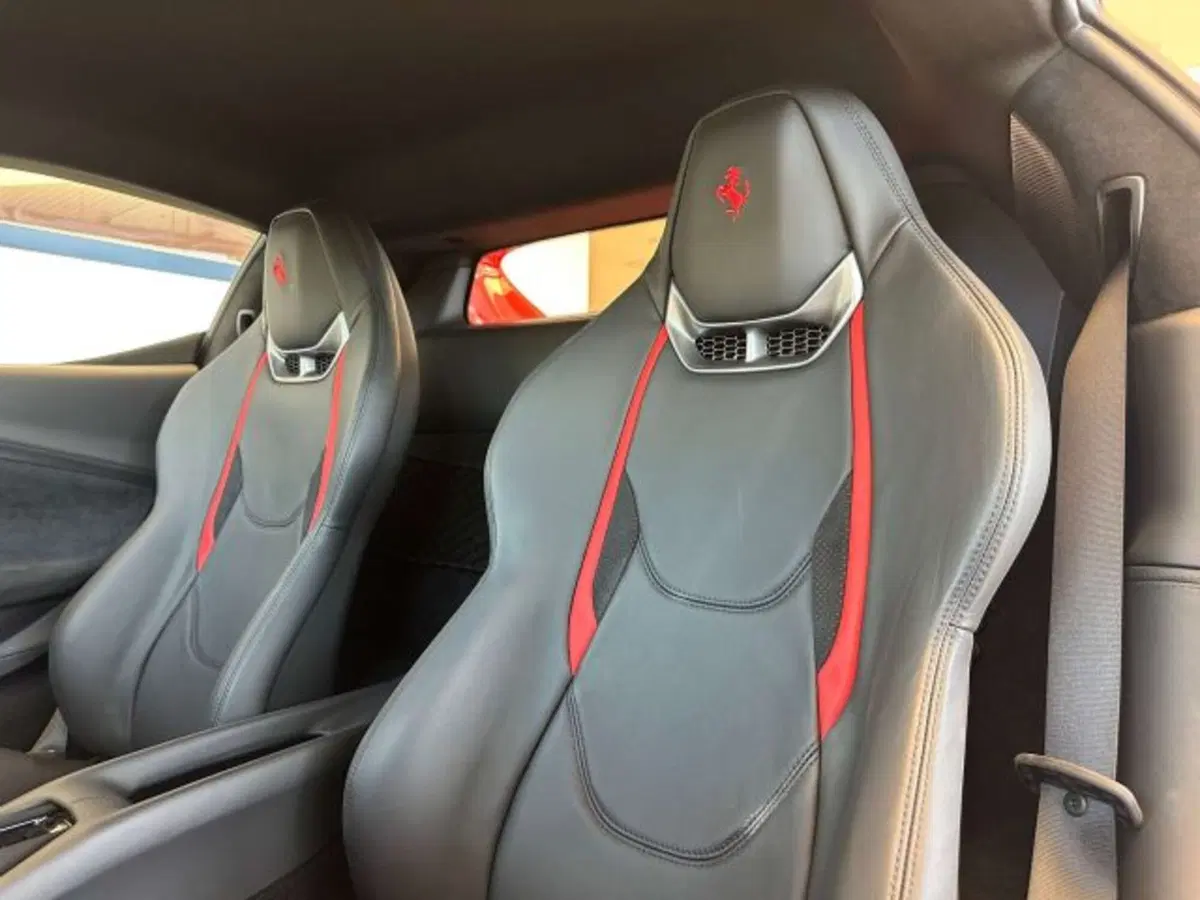 Ferrari 296 Coupé usata a Torino (6)