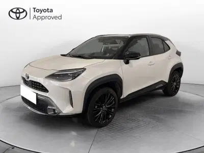 Toyota Yaris Cross 1.5h GR Sport Black Sky fwd 116cv e-cvt del 2022 usata a Torino