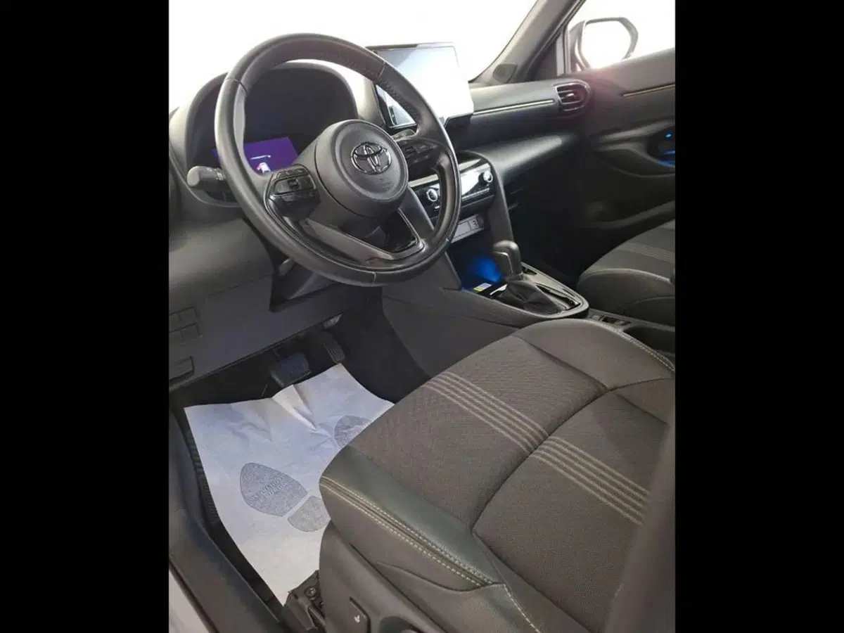Toyota Yaris Cross usata a Torino (11)