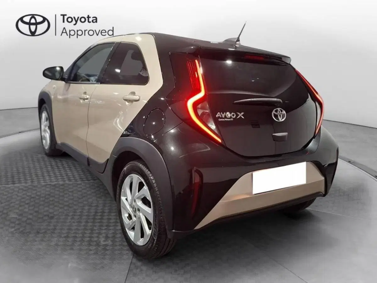 Toyota Aygo X usata a Torino (6)