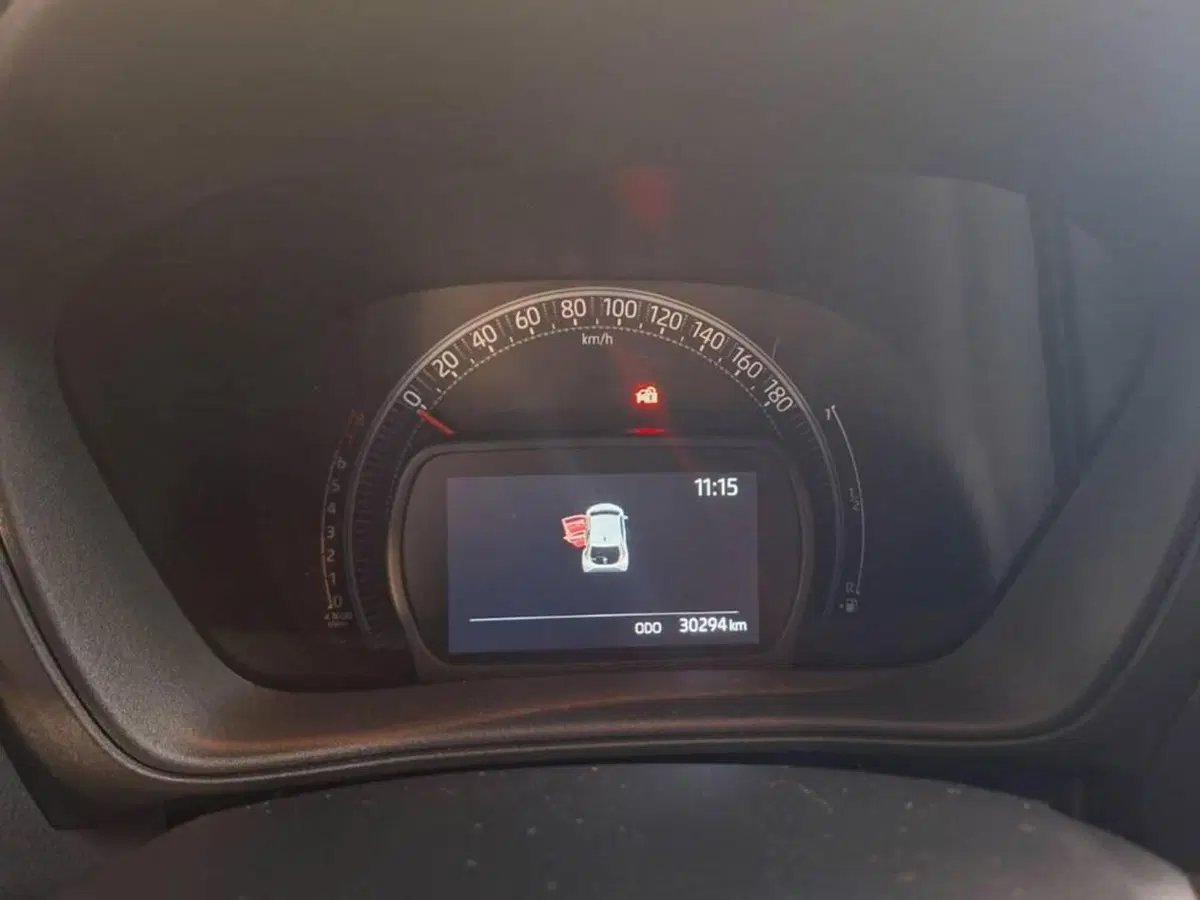 Toyota Aygo X usata a Torino (7)