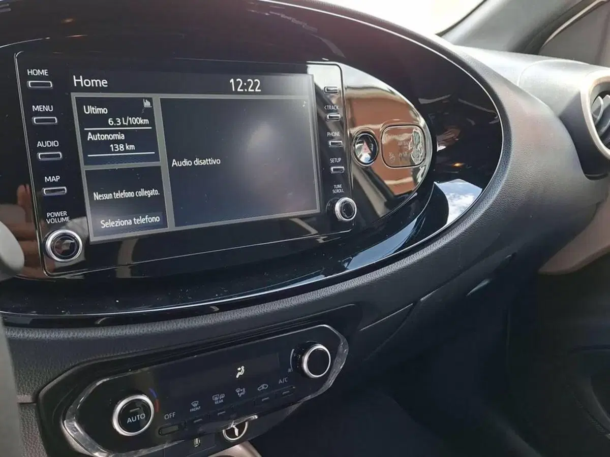 Toyota Aygo X usata a Torino (8)