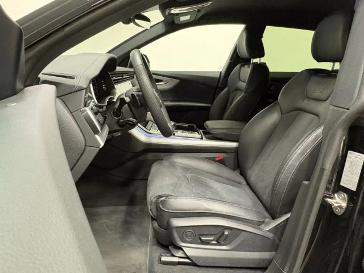 Audi Q8 usata a Treviso (11)