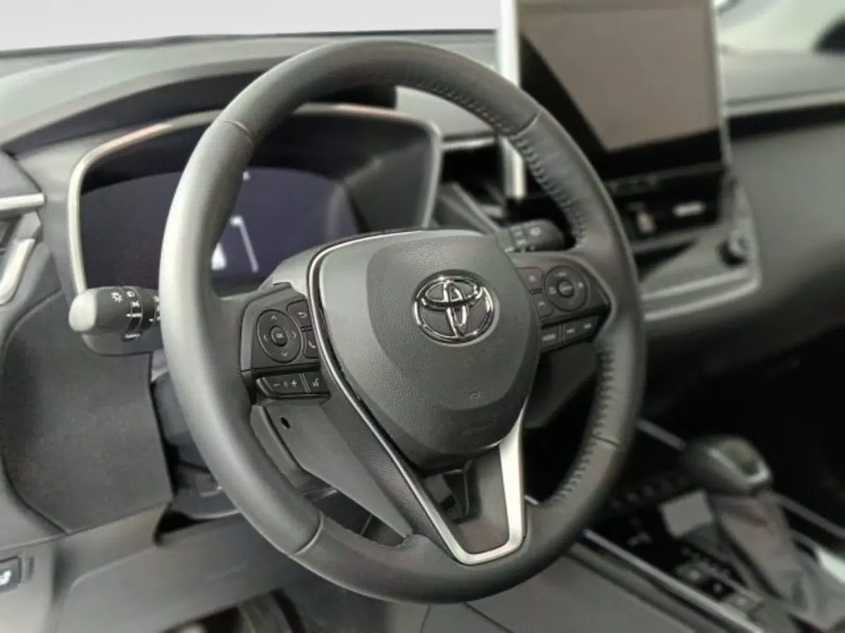 Toyota Corolla Cross Hybrid usata a Teramo (19)