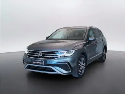 Volkswagen Tiguan Allspace 2.0 tdi Elegance 150cv dsg del 2022 usata a Mosciano Sant'Angelo