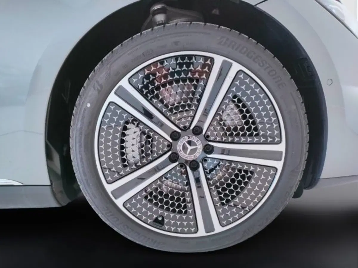 Mercedes-Benz EQE usata a Teramo (11)