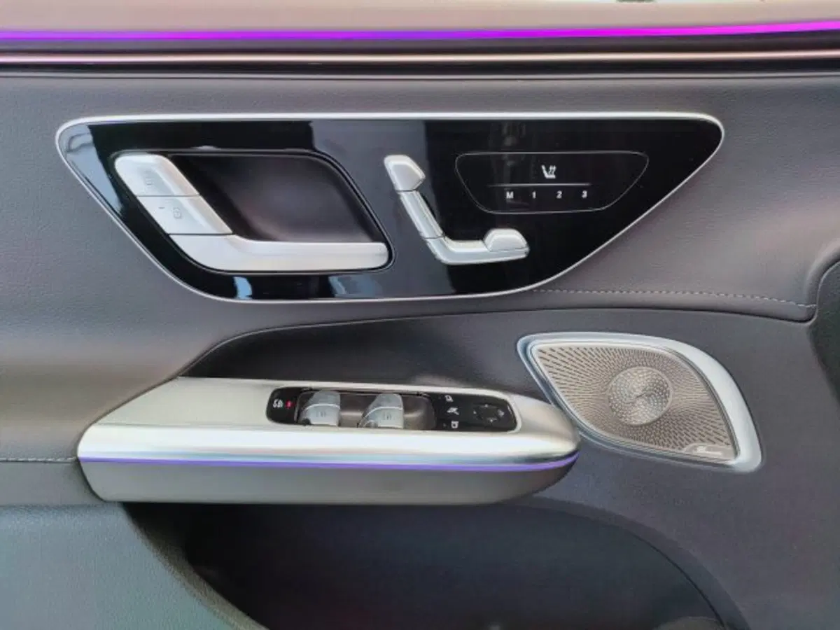 Mercedes-Benz EQE usata a Teramo (12)