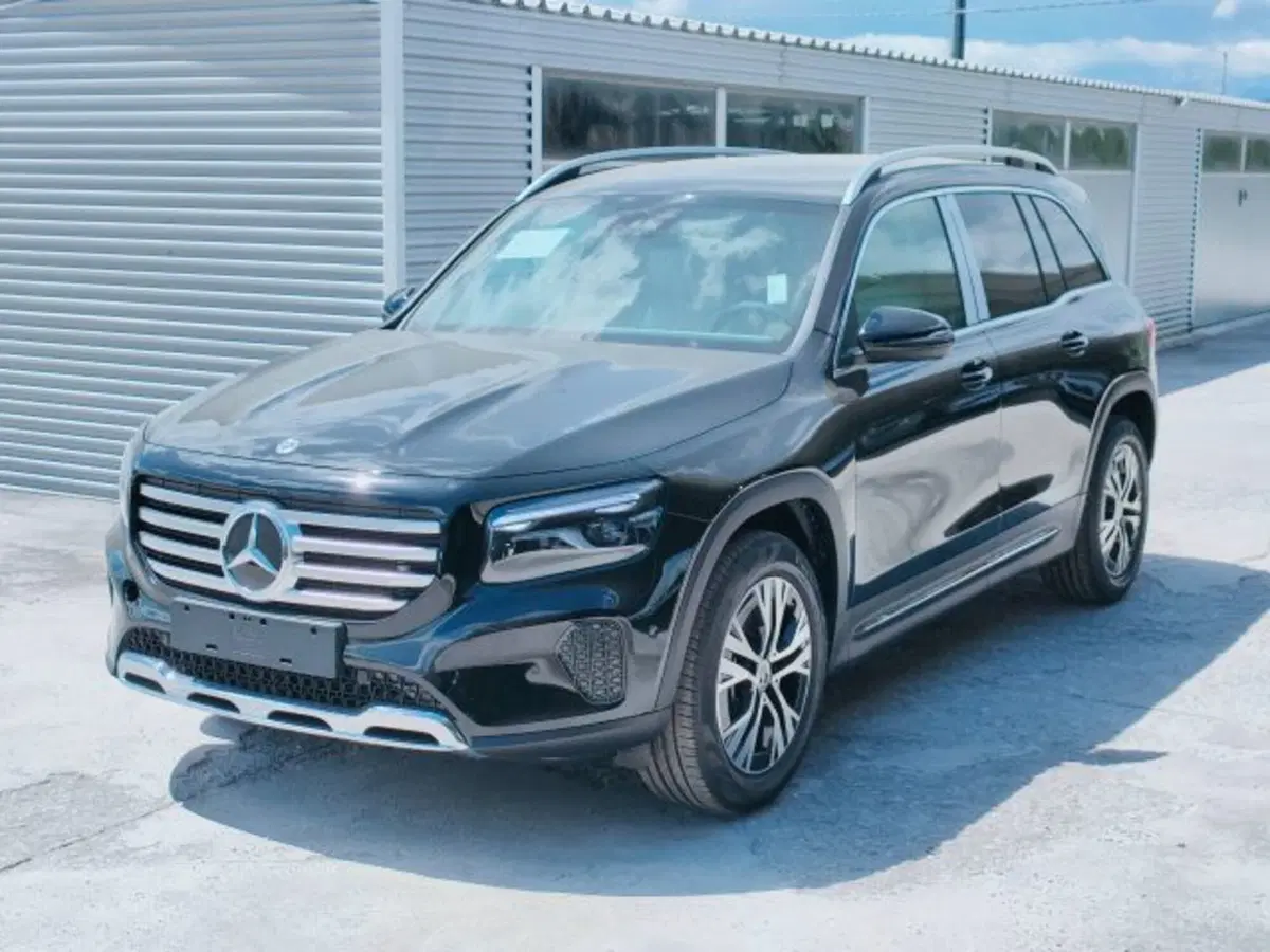 Mercedes-Benz GLB nuova a Teramo