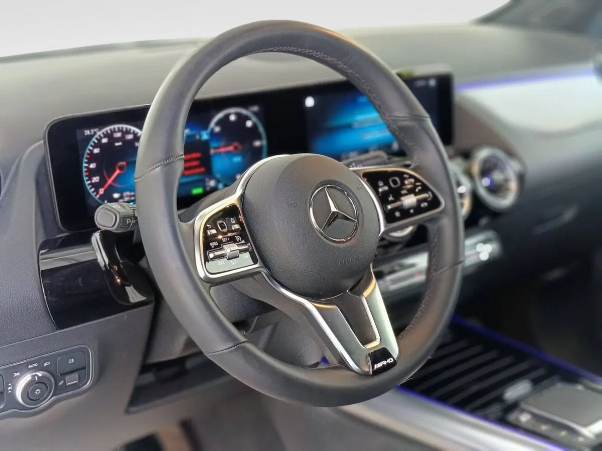 Mercedes-Benz EQA usata a Ascoli Piceno (16)