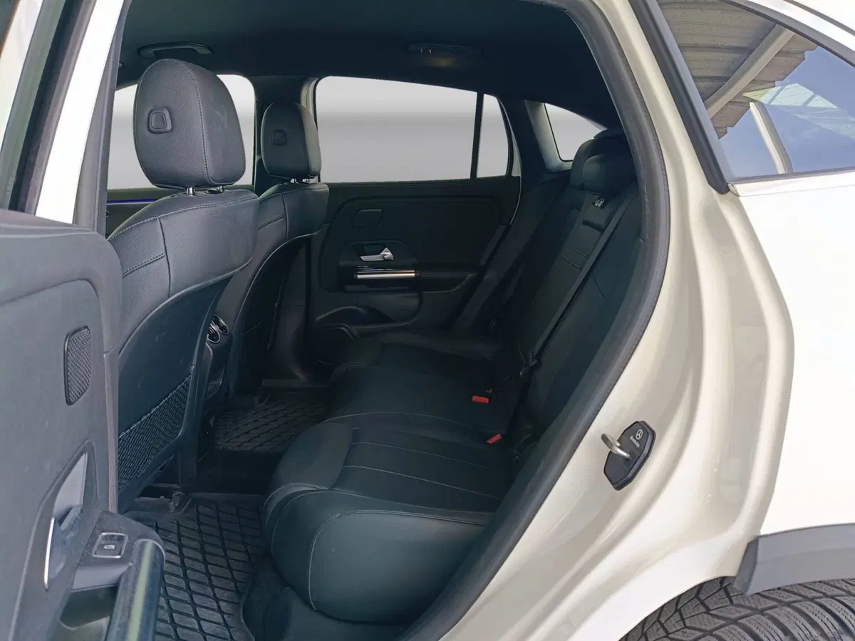 Mercedes-Benz EQA usata a Ascoli Piceno (9)