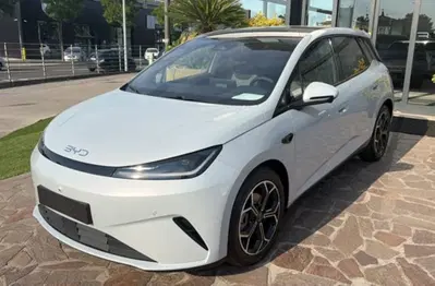 Byd Dolphin G DM-i 1.5 phev Comfort 212cv nuova a Castenaso