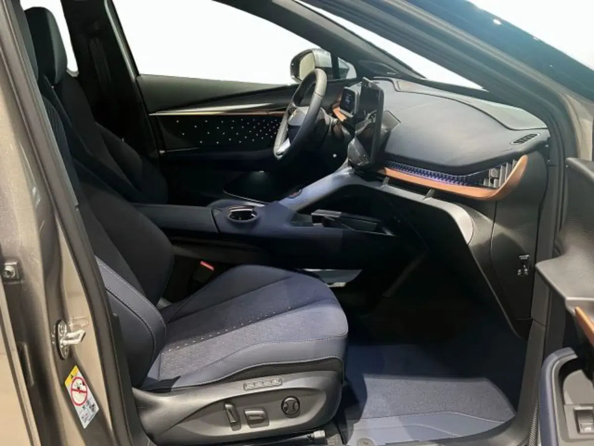 Cupra Tavascan nuova a Vicenza (6)