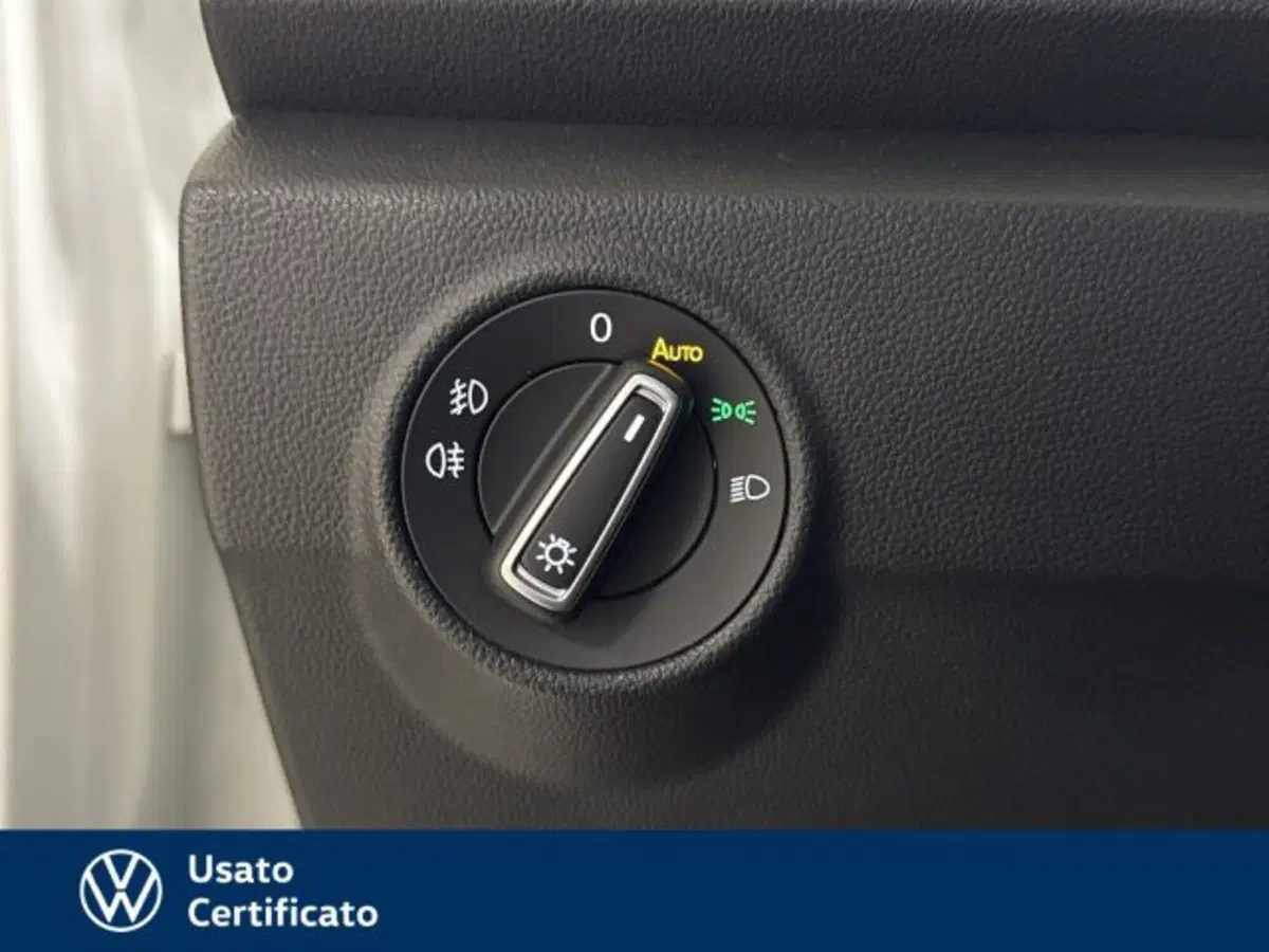 Volkswagen T-Roc usata a Vicenza (16)