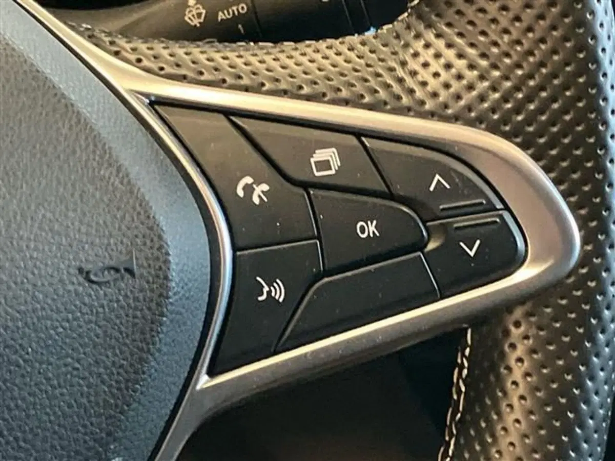 Renault Arkana usata a Como (18)