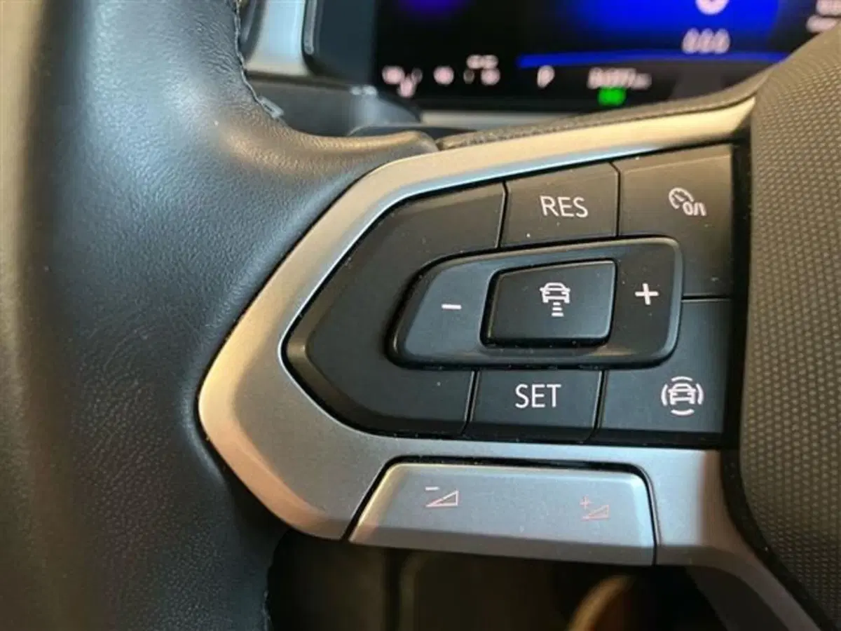 Volkswagen T-Roc usata a Como (16)