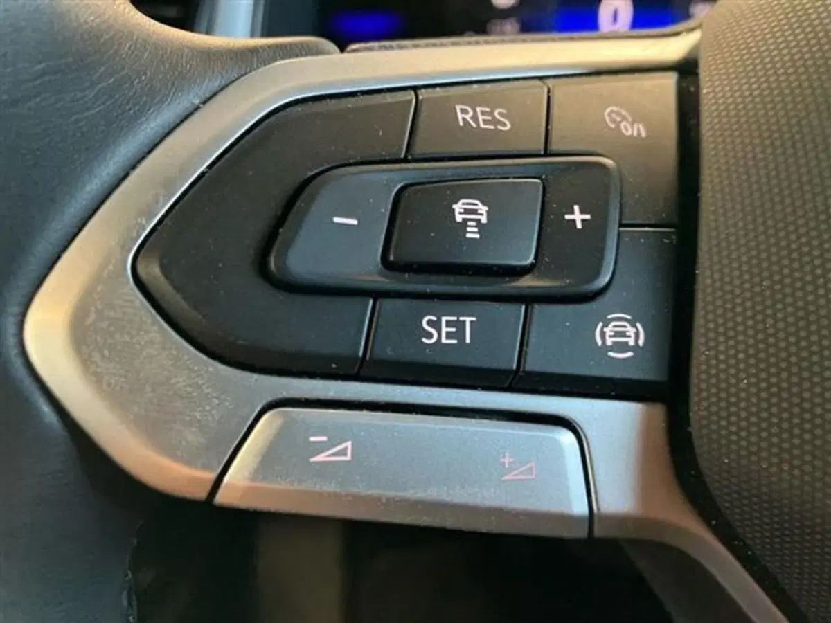 Volkswagen T-Roc usata a Como (17)