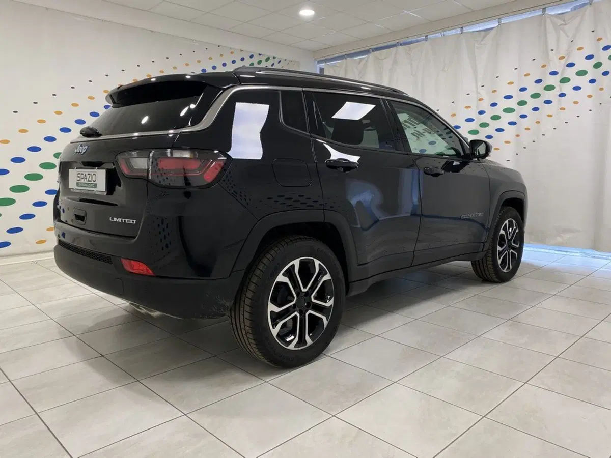 Jeep Compass nuova a Torino (4)