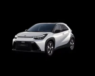 Toyota Aygo X 1.5 hybrid Icon e-cvt nuova a Torino