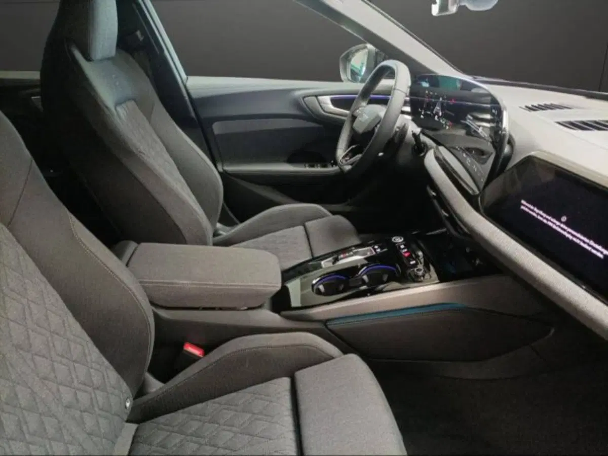 Audi A5 Avant nuova a Novara (13)