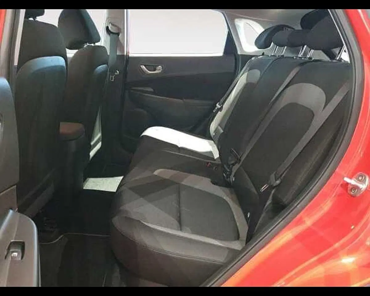 Hyundai Kona usata a Cuneo (12)