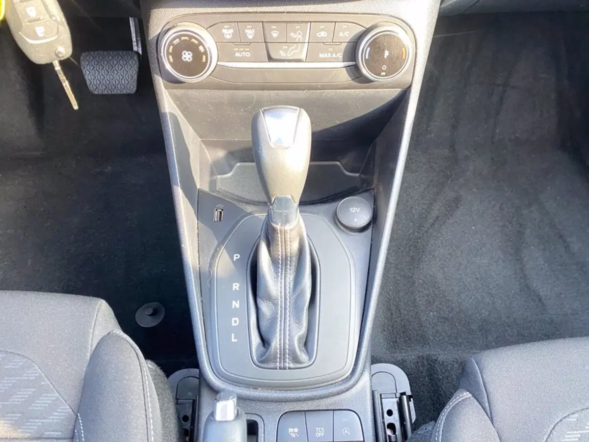 Ford Fiesta usata a Milano (15)
