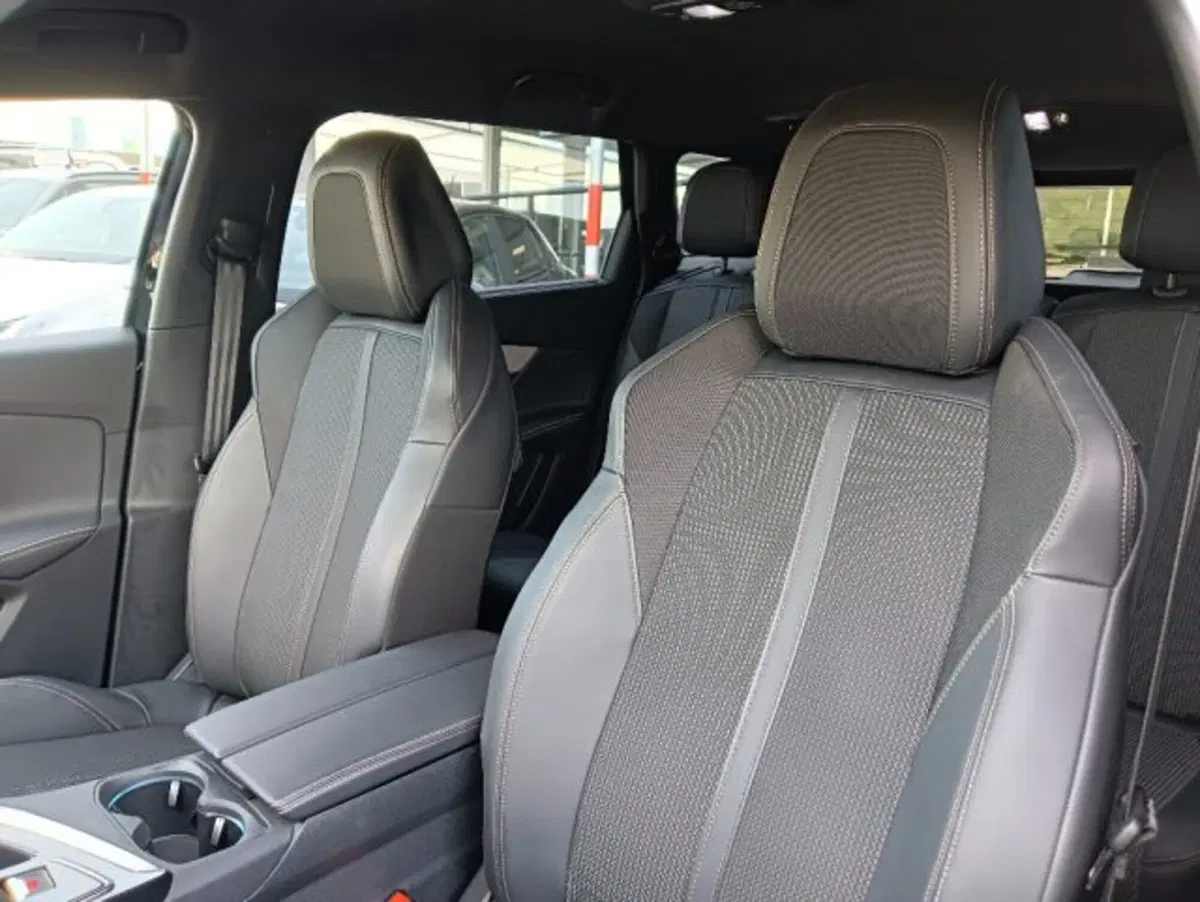 Peugeot 5008 usata a Brescia (18)