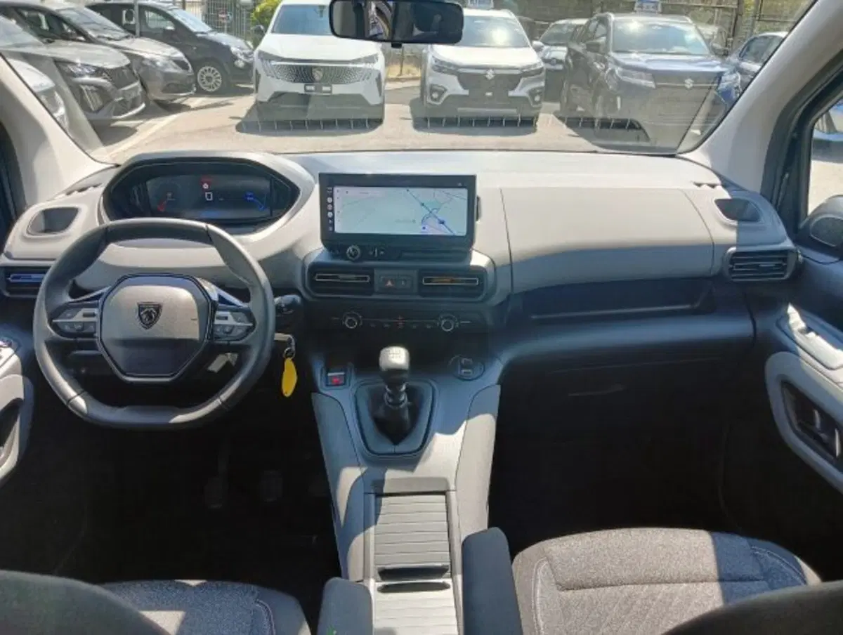 Peugeot Rifter nuova a Brescia (11)