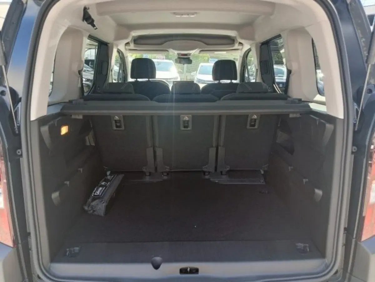 Peugeot Rifter nuova a Brescia (16)