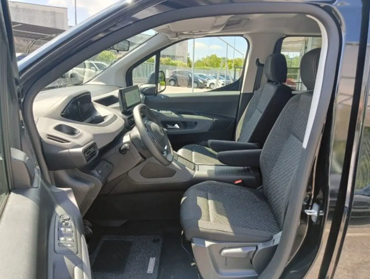 Peugeot Rifter nuova a Brescia (9)