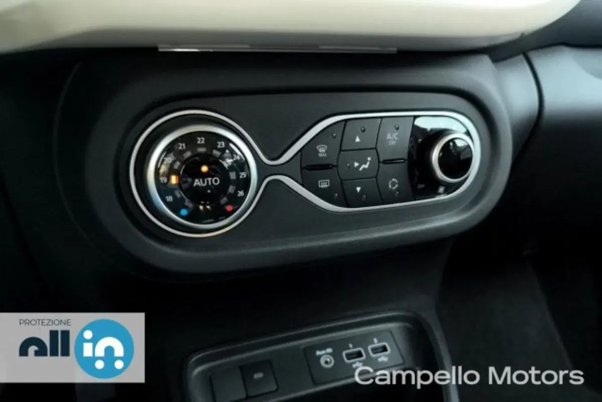 Renault Twingo usata a Venezia (11)