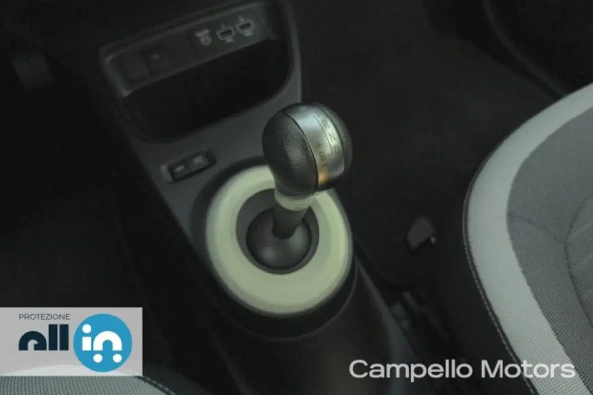 Renault Twingo usata a Venezia (12)