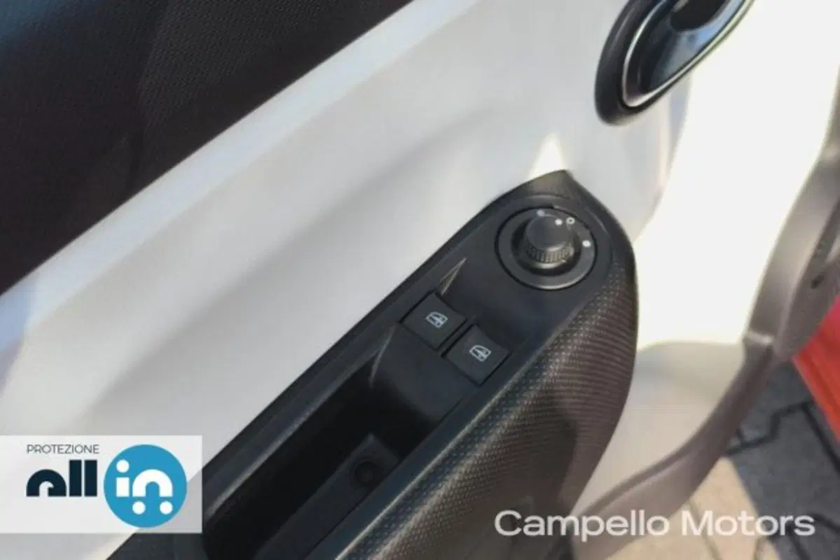 Renault Twingo usata a Venezia (14)