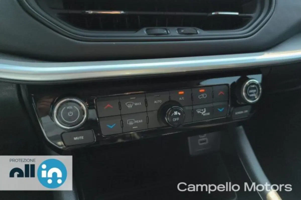 Jeep Compass usata a Venezia (13)