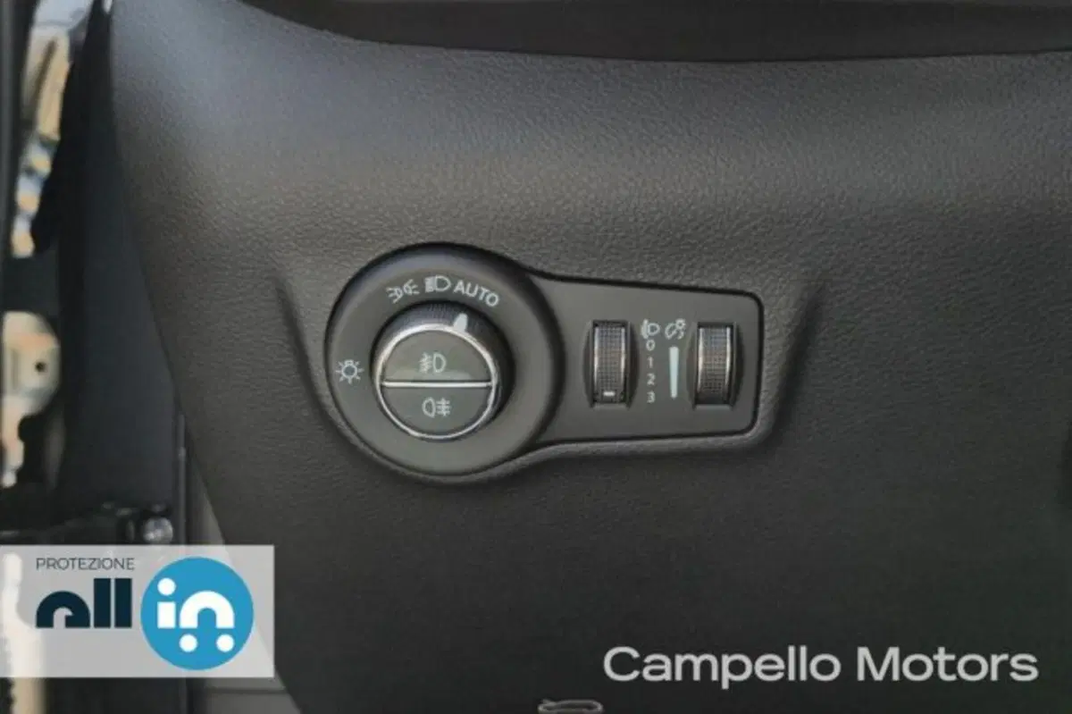 Jeep Compass usata a Venezia (19)