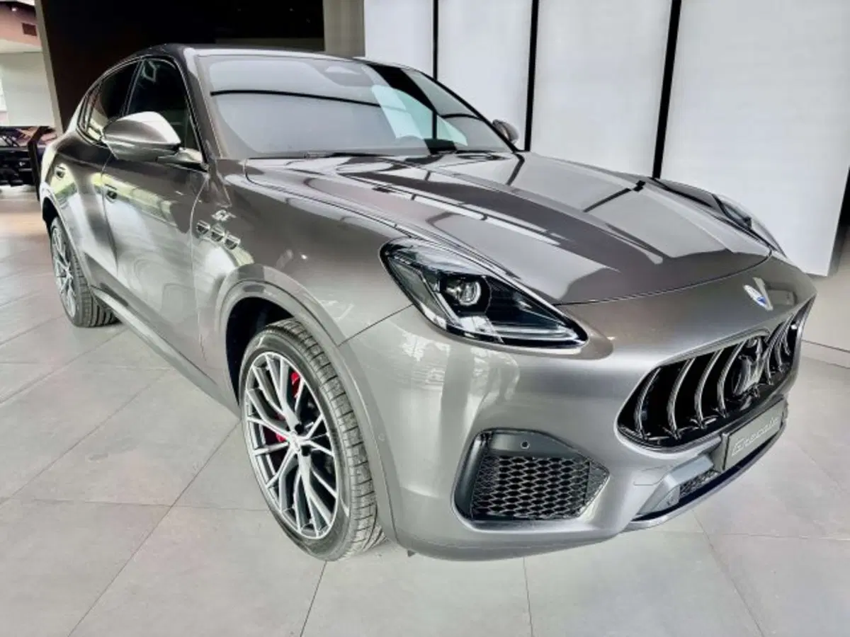 Maserati Grecale nuova a Torino (3)