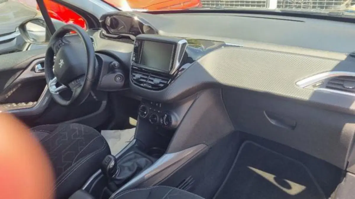 Peugeot 2008 usata a Savona (11)