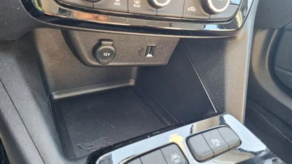 Opel Mokka usata a Savona (11)