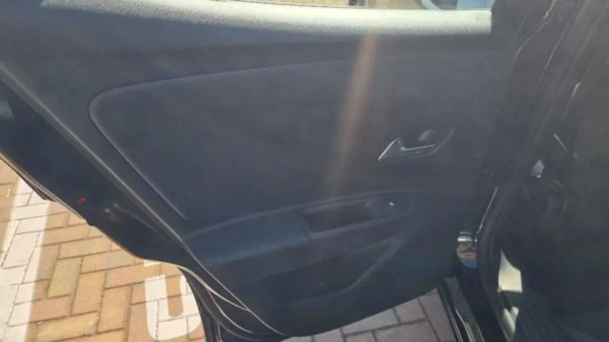 Opel Mokka usata a Savona (17)