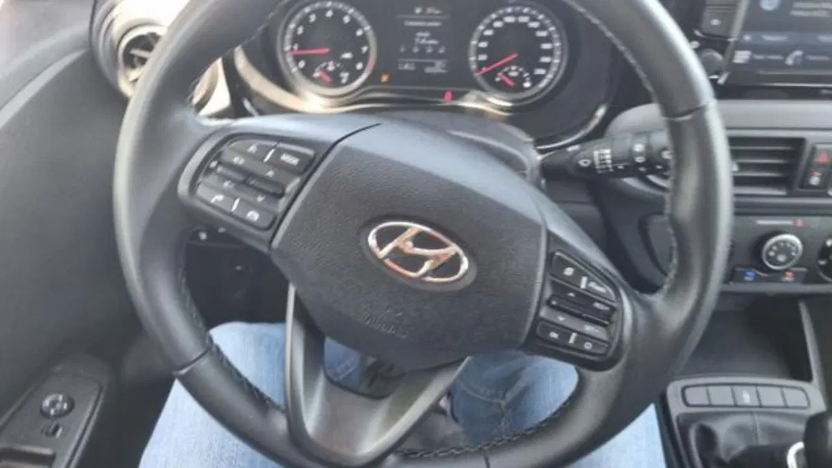 Hyundai i10 usata a Savona (10)