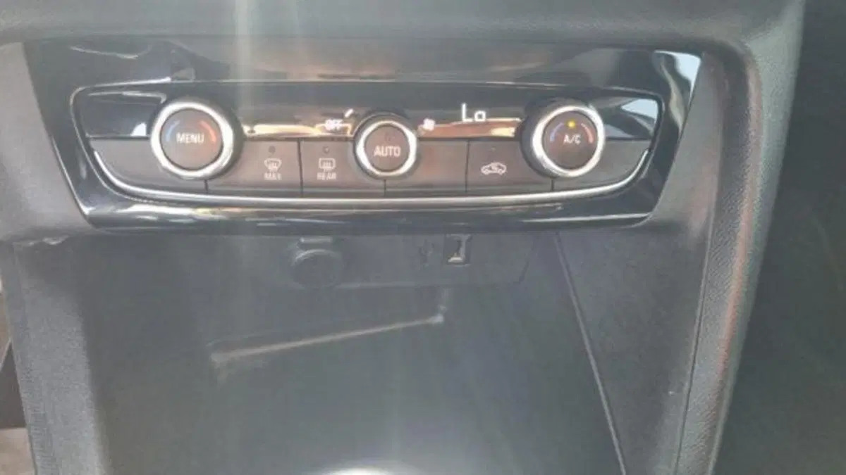 Opel Corsa usata a Savona (9)