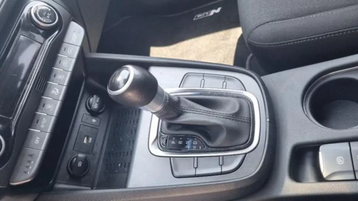 Hyundai Kona usata a Savona (17)