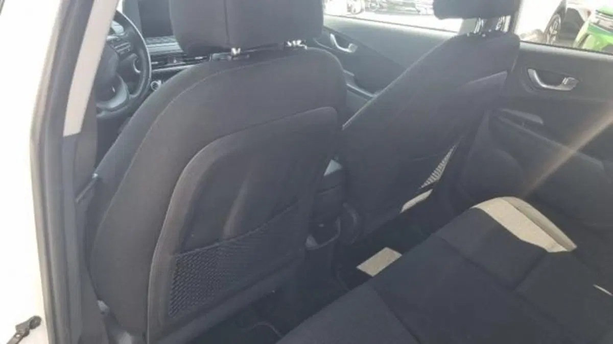 Hyundai Kona usata a Savona (9)