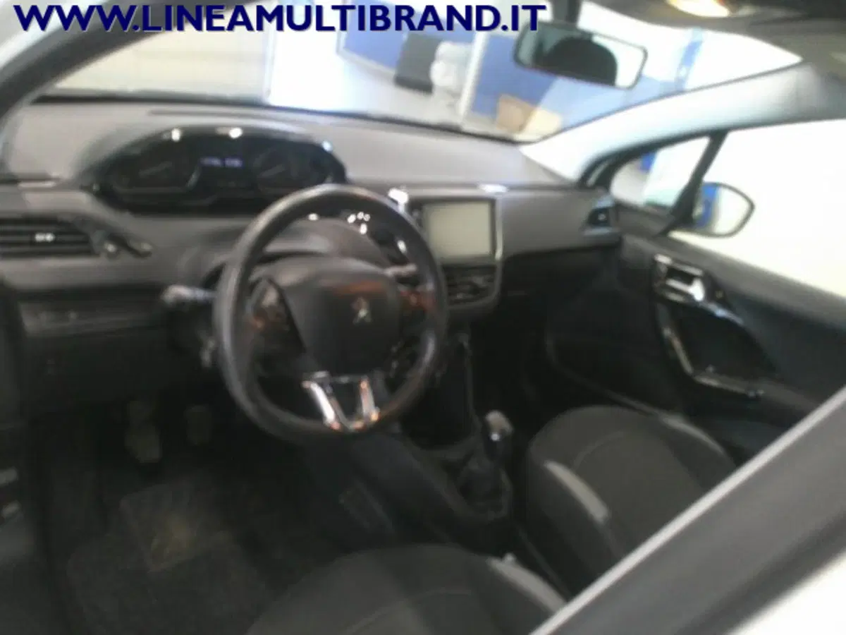 Peugeot 208 usata a Piacenza (10)