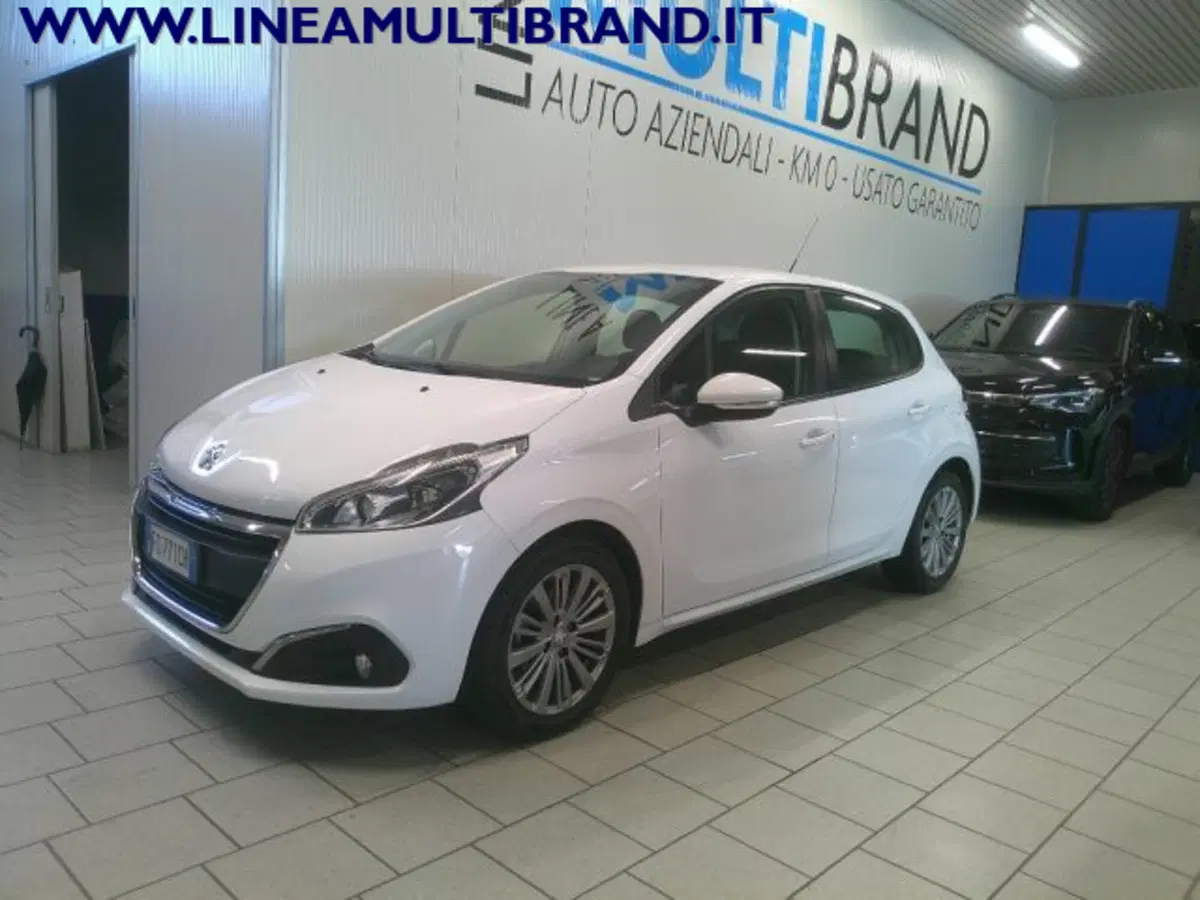 Peugeot 208 usata a Piacenza (11)