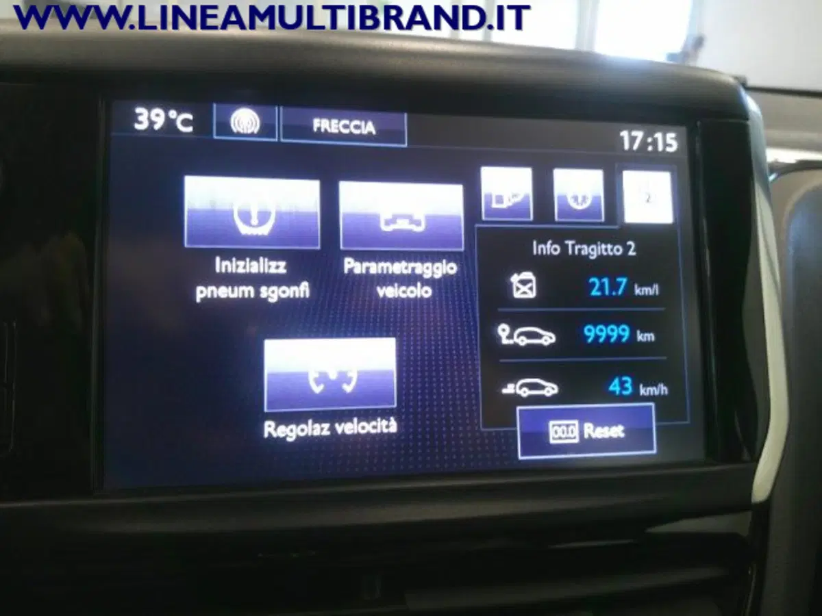 Peugeot 208 usata a Piacenza (17)