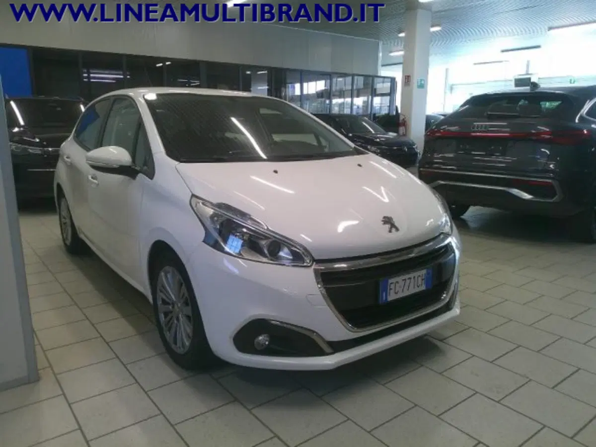 Peugeot 208 usata a Piacenza (3)