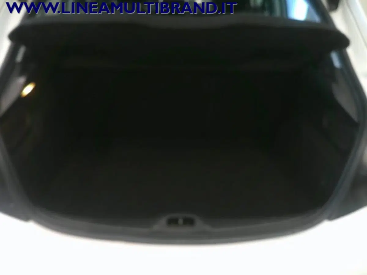 Peugeot 208 usata a Piacenza (7)