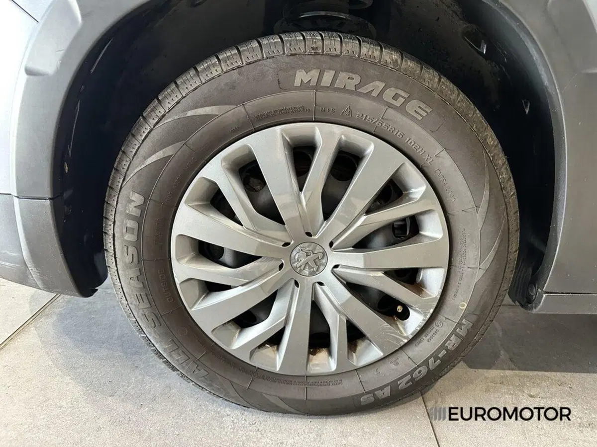 Peugeot Rifter usata a Bari (10)